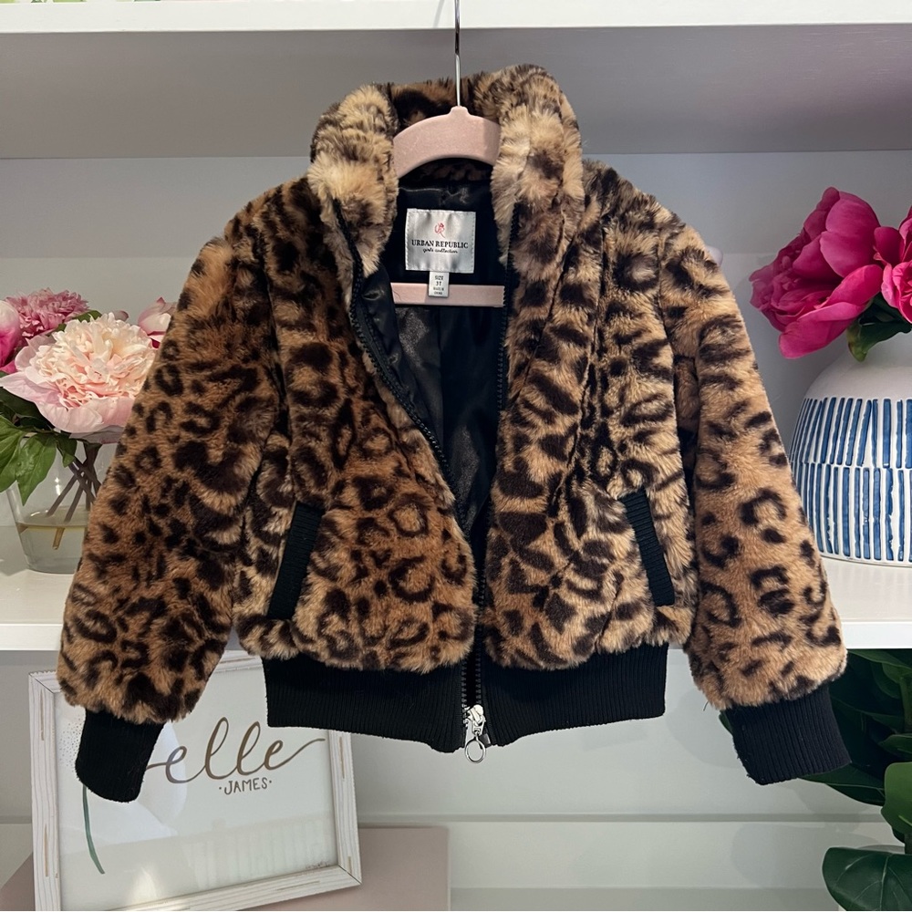Size 3T Urban Republic Faux Fur Leopard Coat with High Collar and Black Trim